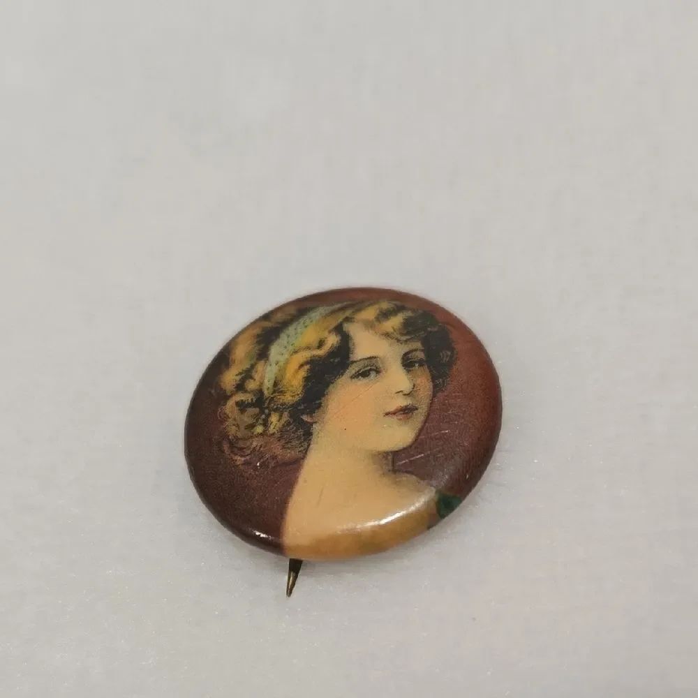 1896 Antique Cigarette Pin Featuring A Beautiful Lady